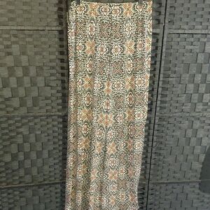 Boho Geometric Maxi Skirt in Black and Cream